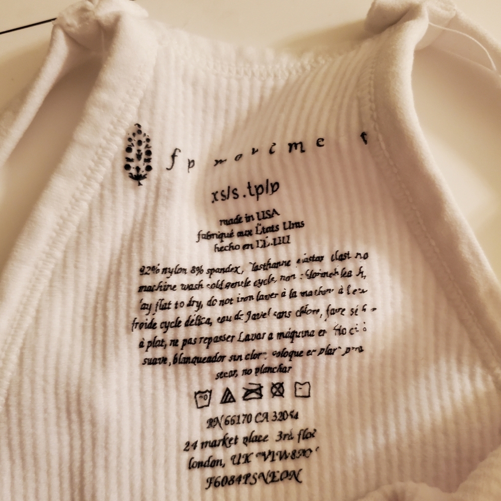 🤩New free people happiness crop white top in size  M/L - Picture 5 of 5